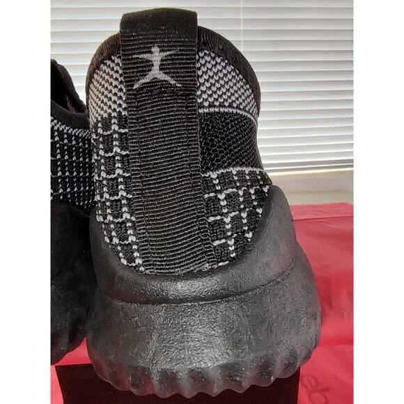 Danskin Woman Ecstatic Black Vegan Stretchy Knit Upper Sneakers Size 7 Athletic - Picture 12 of 16